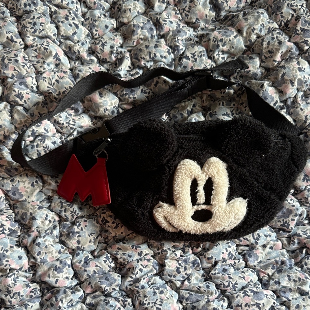 H&M x Disney kids Mickey Mouse bag